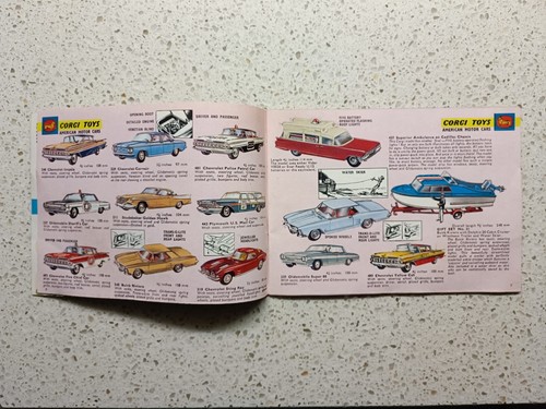 1966 VTG CATALOG CORGI TOYS CATALOG BROCHURE JAMES BOND 007 ASTON MARTIN DB5 - Picture 5 of 7