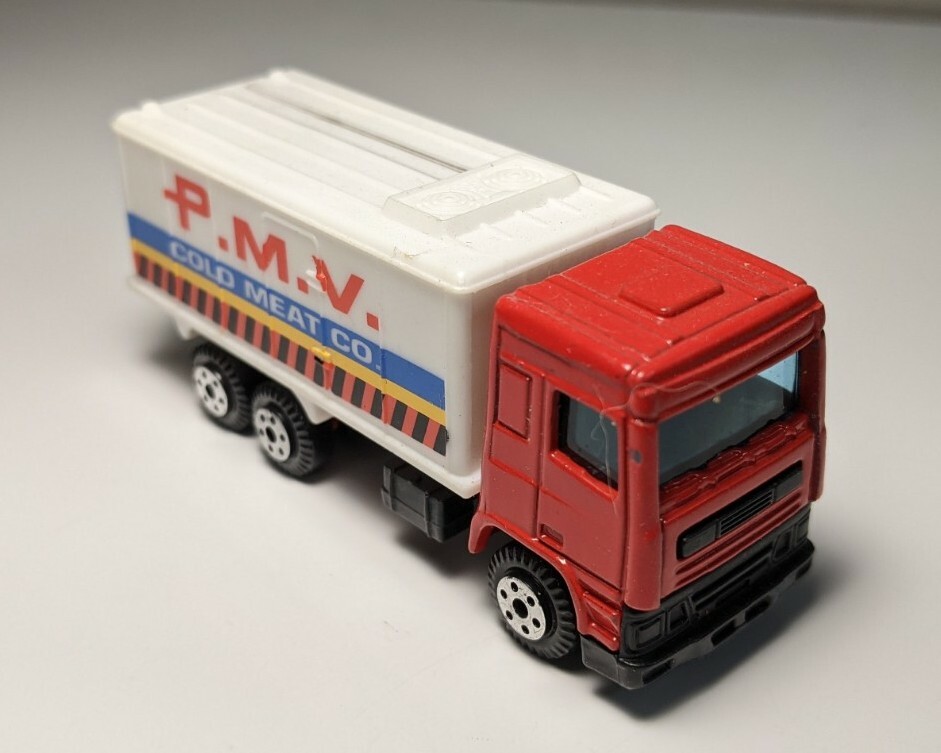 Vintage Yatming Road Tough 2300 DAF 95 Series PMV Cold Meat Co. HO