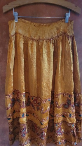 Vintage Zara TRF Bohemian Embroidered Skirt M Gypsy Orange Rust Floral Rayon - Picture 3 of 9