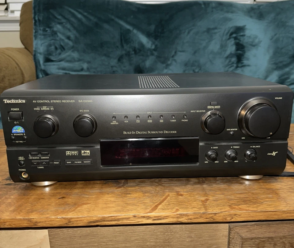 TECHNICS SA-DX940 AV CONTROL STEREO RECEIVER TESTED NO REMOTE W/ORIGINAL BOX - Image 2 of 4