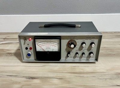 Bell 640 Incremental Gaussmeter W/ Manual; Powers On - No Power Cord/Probe