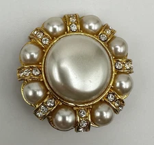 Vintage 90s Gold Tone Faux Pearl Rhinestone Halo Round Brooch Pin Jewelry