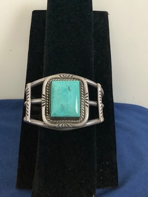 Native American signed Turquiose Siver Cuff Braclet
