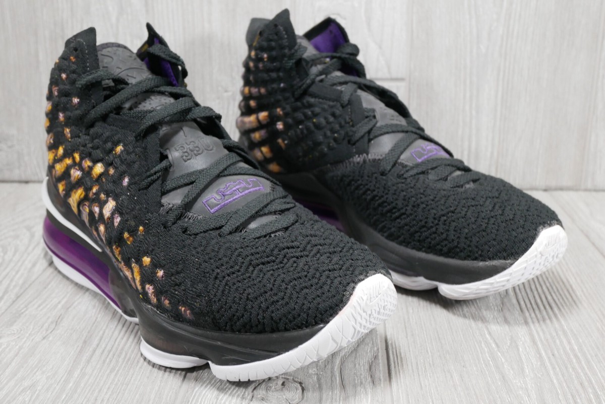 Lakers shoes best sale 2019