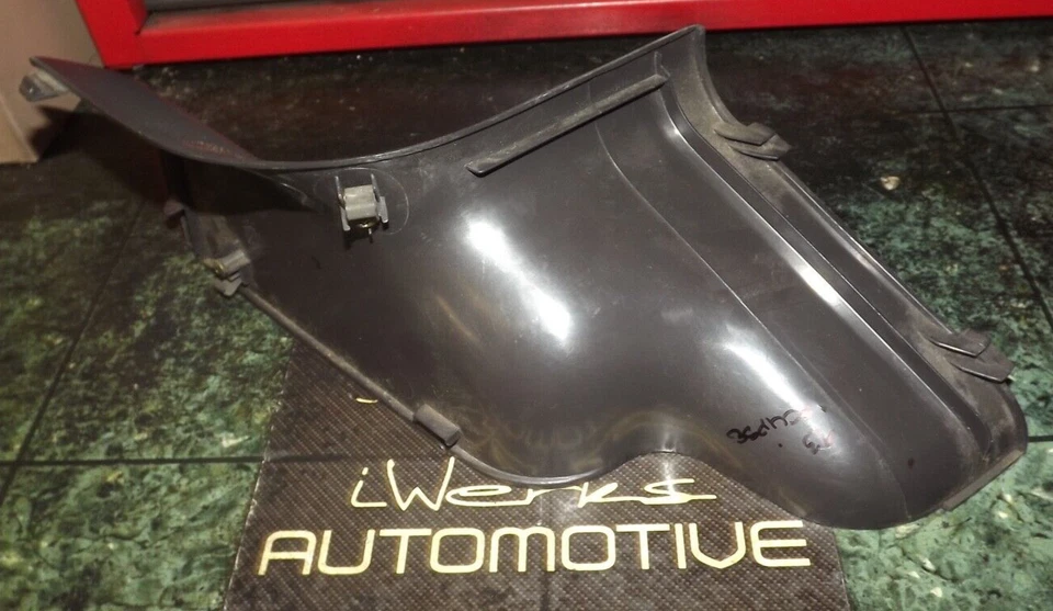 90-94 Mitsubishi Eclipse D21A Interior Trasero Área Trasera Luz Acceso Cubierta RL Foto 4 de 4