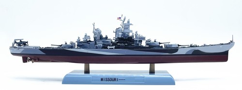 1:1000 Battleship BB-63 Missouri dipinta nel 1944 modello simulazione statica in lega - Foto 4 di 21