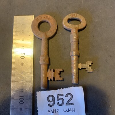 2 Vintage HM Gefängnisschlüssel 1526 das Labyrinth Gibbons Eisen Türschloss Zelle Long Kesh  