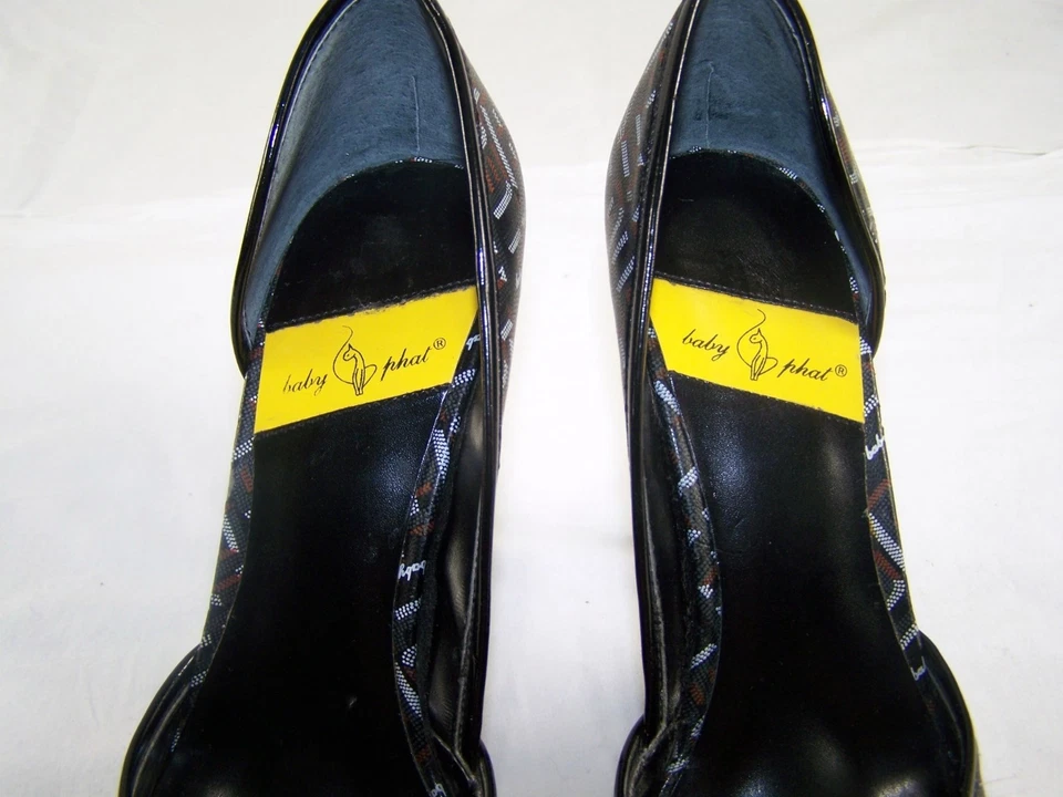 Salto Baby Phat preto vermelho amarelo branco feminino tamanho 5B 5 B - Imagem 3 de 4