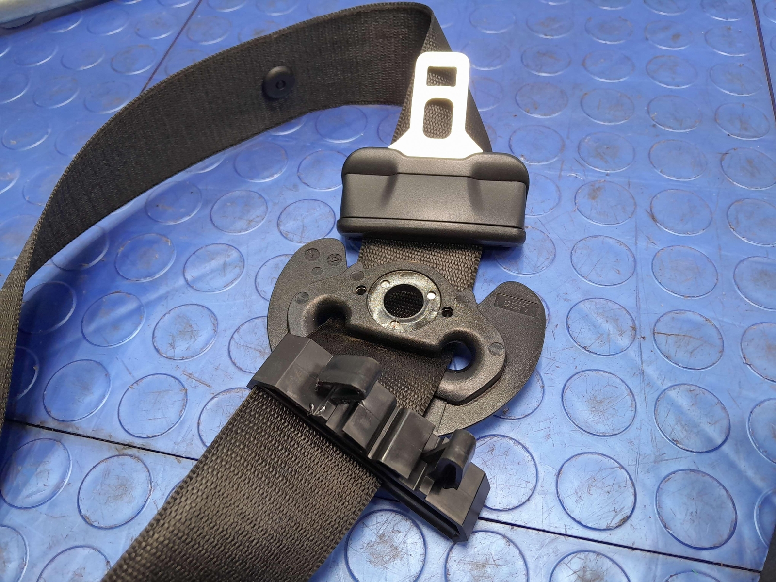 14-24 Maserati Ghibli Front Seat Belt Retractor Left Driver Side Black OEM