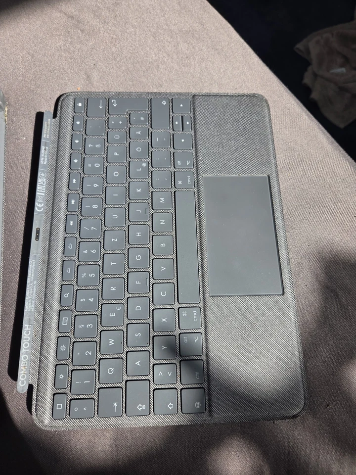 Apple iPad (8th generation) · 256GB · Wi-Fi, Foto 4 von 5