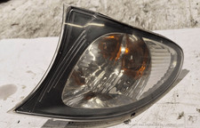 Feu avant (phare) BMW 330