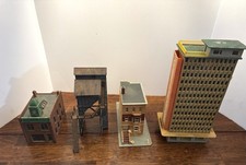 HO Scale Buildings And Structures Used Assembled Lot Of 4
