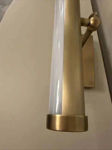 Hinkley Lighting 31010 Regis 14"W LED Accent Picture Light - Brass - Picture 2 of 6