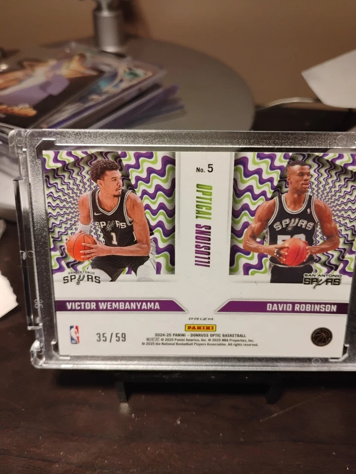Ilusiones ópticas Donruss Wembanyama/Robinson #5/59 2024-25 Foto 2 de 2