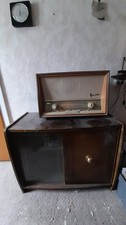 Musiktruhe Bauhausstil mit Barfach & Radio Blaupunkt Granada & Plattenspieler
