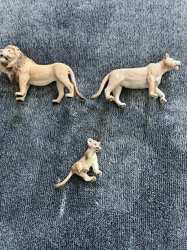 Schleich Retired 2007 Lion Family Set Of 3 Excellent Condition Pre Owned