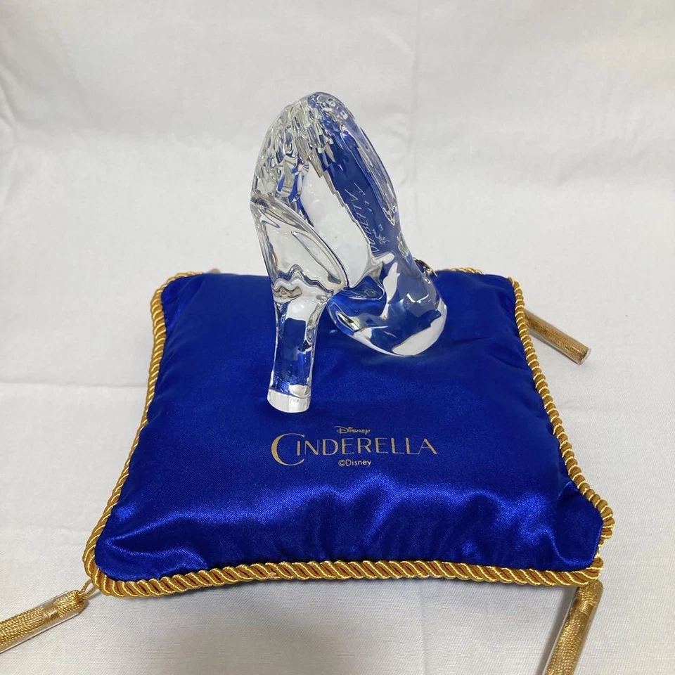 Disney Cenerentola Ciabatta di Vetro Blu Set di Cuscini Telegram Limited f/s - Immagine 3 di 4