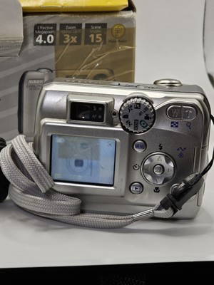 Nikon COOLPIX 4100 4.0MP Digital Camera - Silver for sale online Nikon COOLPIX 4100 4.0MP Digital Camera - Silver for sale online