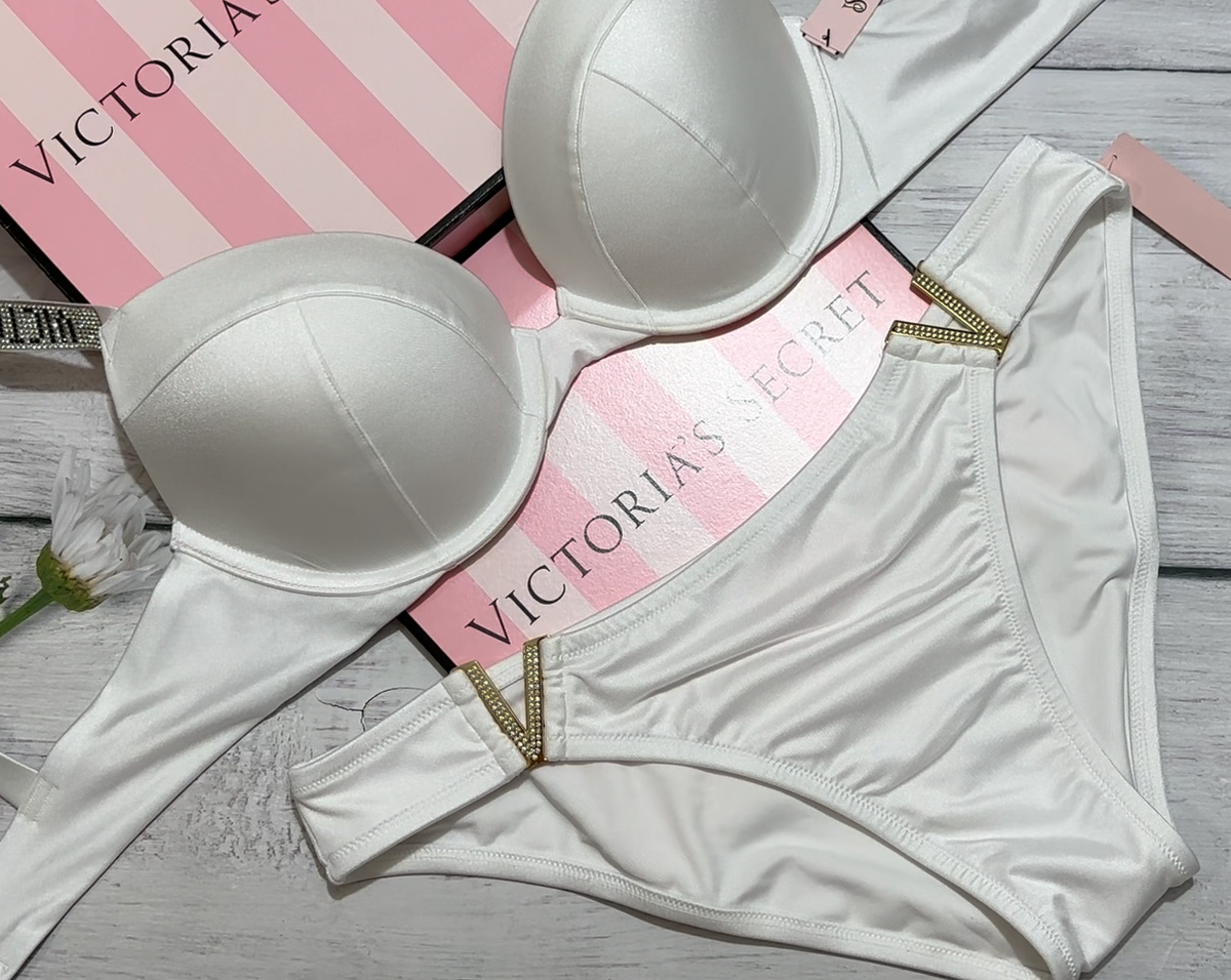 Culotte String Victoria's Secret - Taille Grand, Couleur Blanc Argenté, Neuf Avec étiquettes