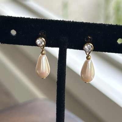 Vintage Maravella Gold Tone Faux Pearl Dangle Pierced Earrings Delicate Classy