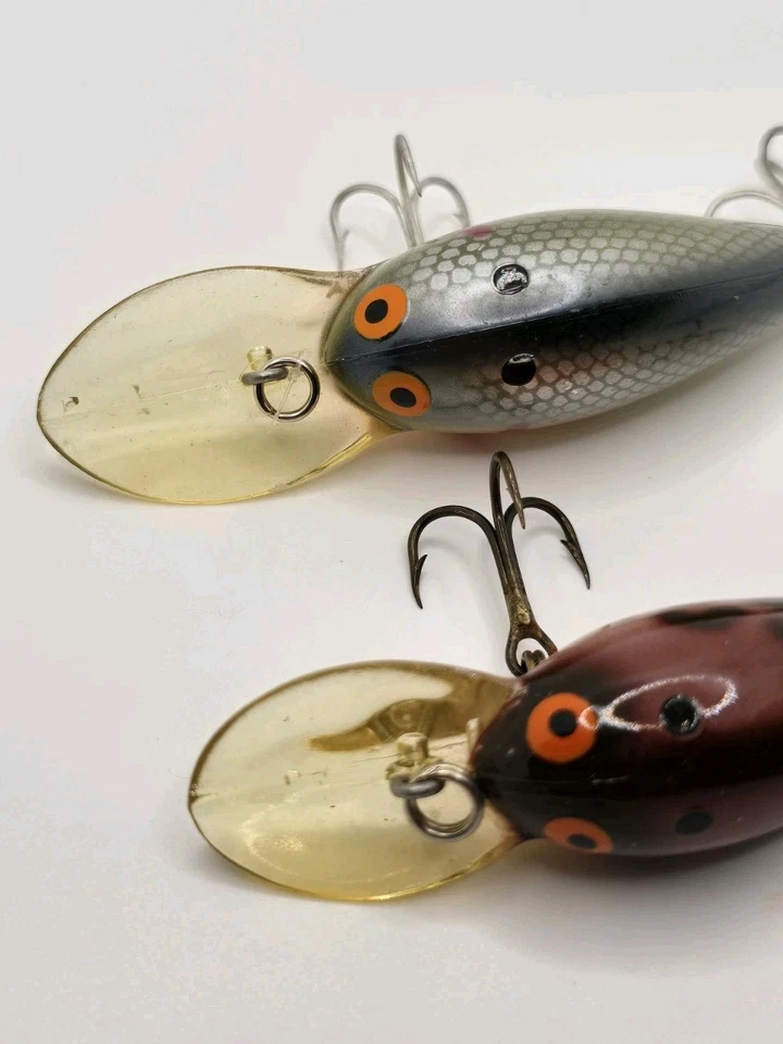 Señuelos de pesca BOMBER Crankbait Bass - Rose Tiger, Shad Lote de 2 de colección Foto 3 de 4