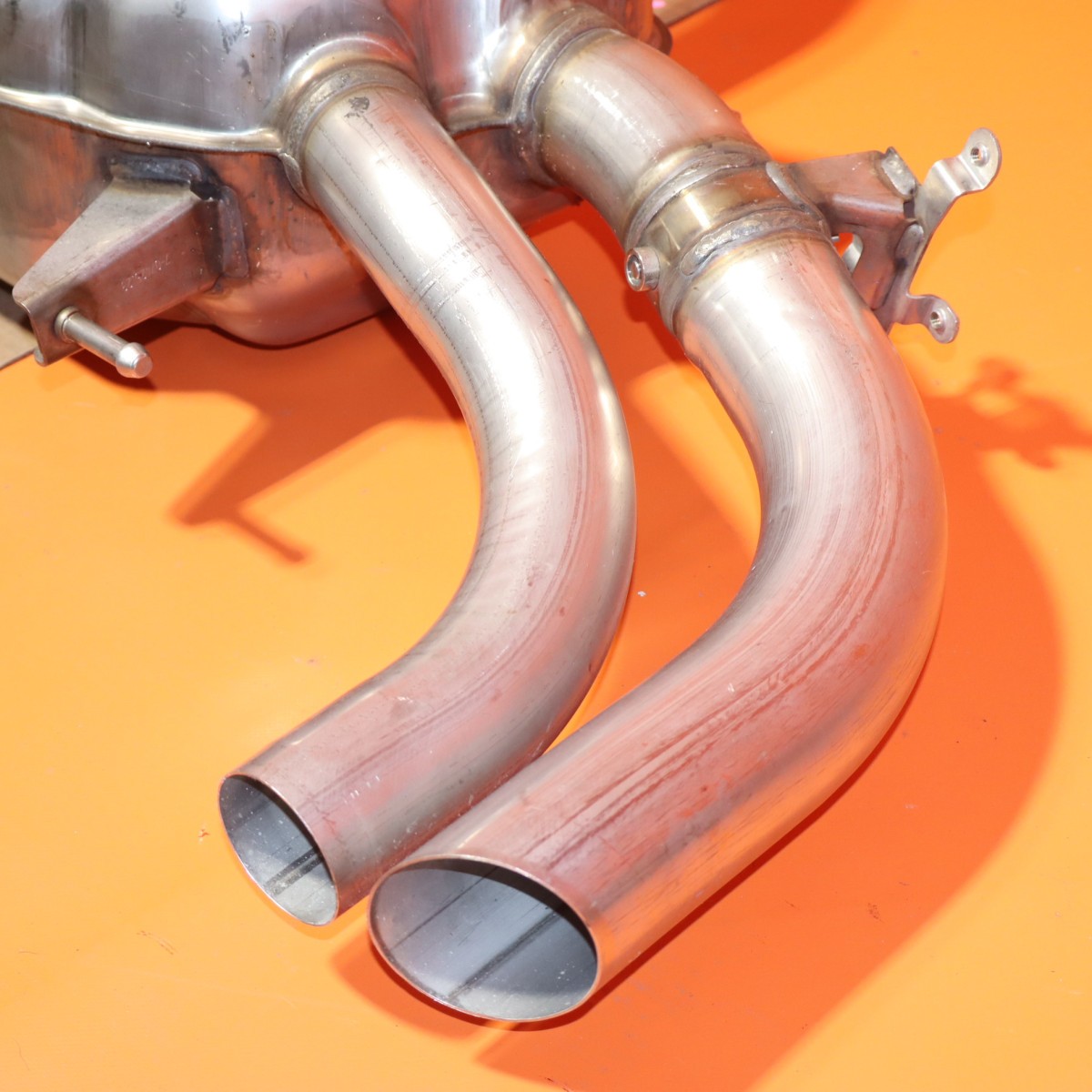 Rolls-Royce Cullinan 2019-2024 Muffler P/N 8685587