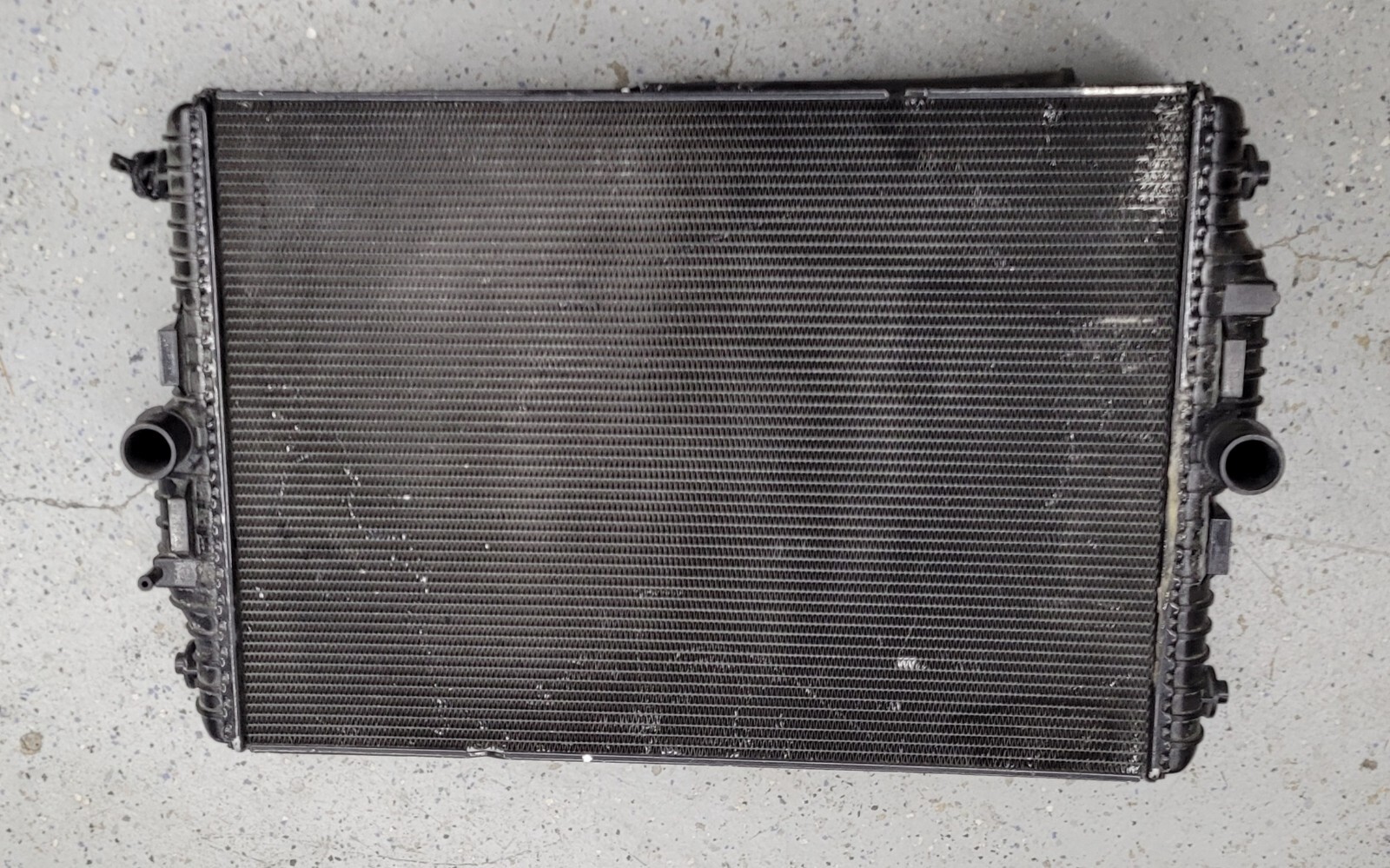 MCLAREN 650S RADIATOR OEM Used 11L0392CP A/C Ac Condenser 