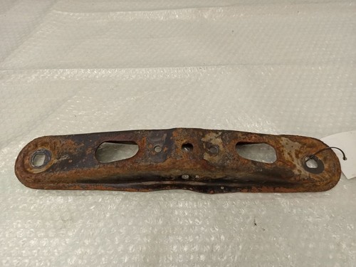 Mercedes-Benz E W123 1984 Getriebehalterung PUM40158