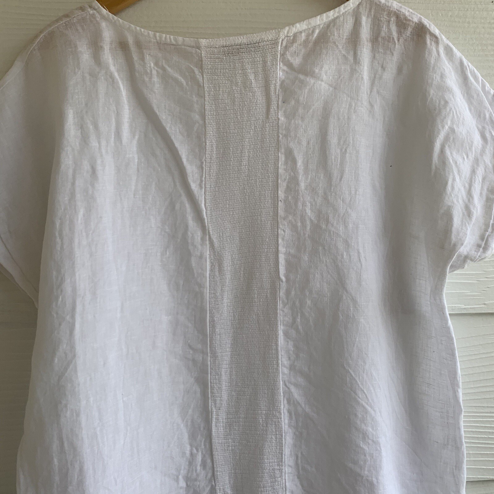 Bellambra White Linen Tunic Top Blouse M Short Sleeves Scoop Neck