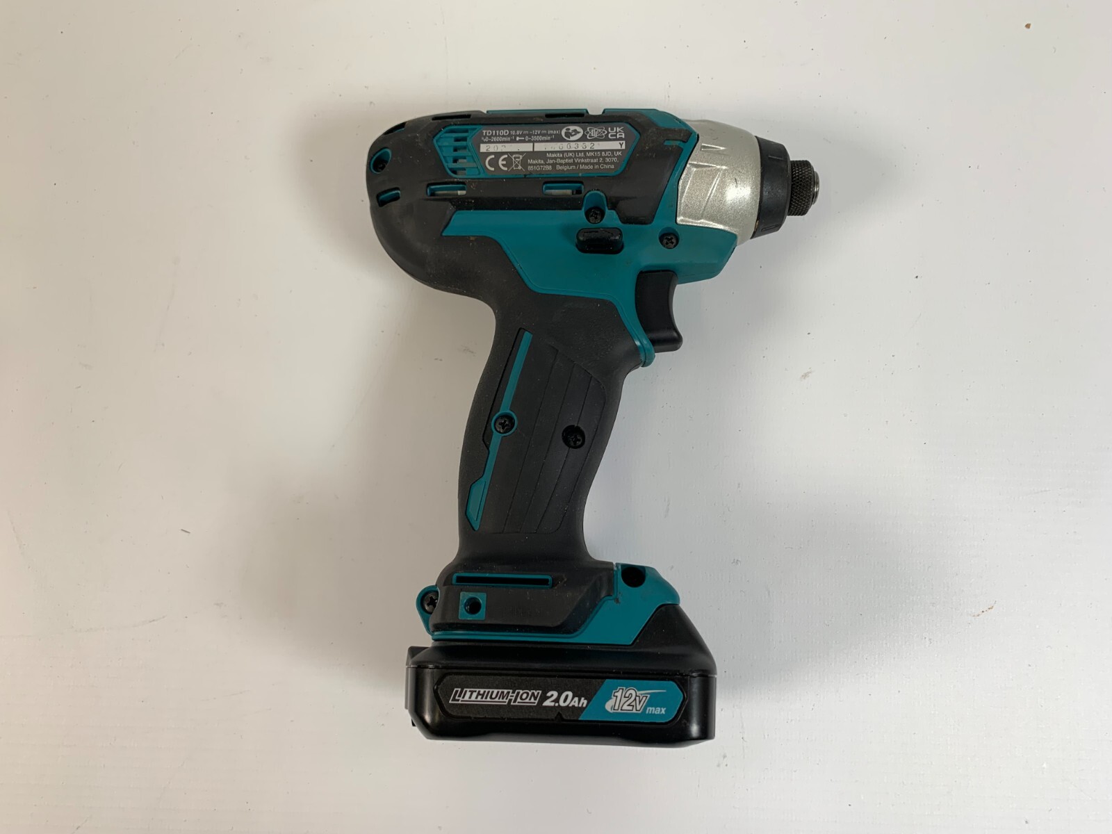 Makita TD110D 10.8v Impact Driver with charger and 2.0Ah battery