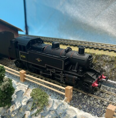 Spur O Maßstab 1:76 LMS BR Ivatt 2MT Dampflok Zug Modelleisenbahn