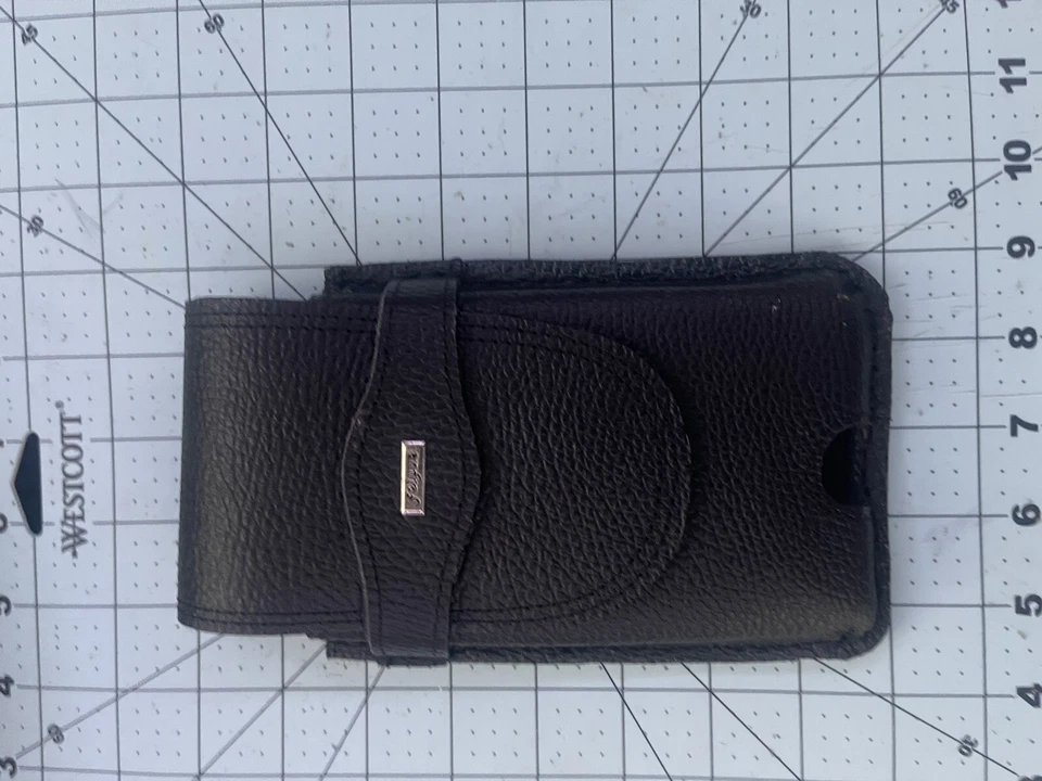 GENUINE HANDMADE SADDLE BACK LEATHER Phone Holster Case for 12&13 iPhone Pro Max - Image 3 of 4