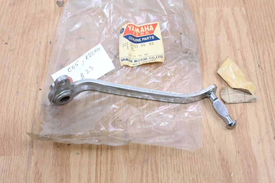 1974-1976 YAMAHA RD200 Rear Brake Pedal NOS OEM - Imagem 3 de 4