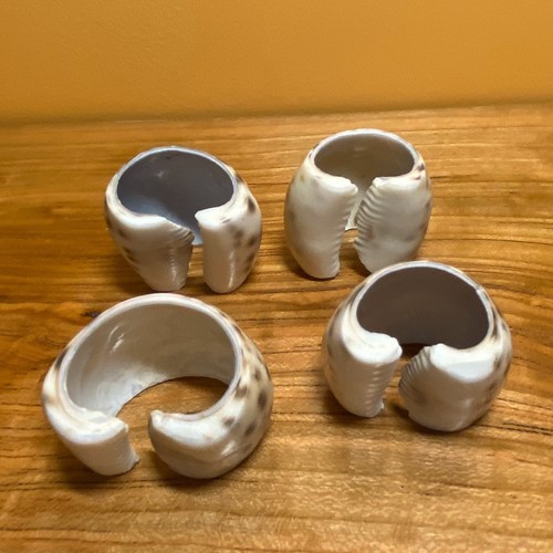 Set of 4 Brown Spotted Cowrie Seashell Vintage Napkin Ring Beach Nautical Decor - Picture 3 of 4