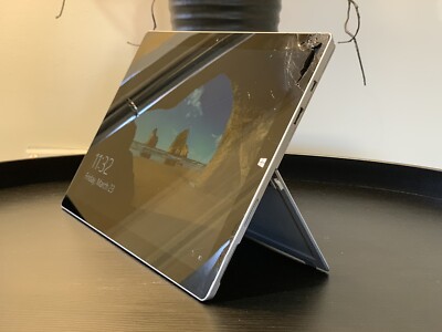 Microsoft Surface PRO3 Model 1631| i5-4300U| 250GB SSD| 8GB RAM