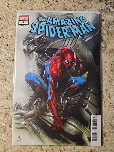 Amazing Spider-Man Annual #1 Gabriele Dell'Otto Variant BAGED AND BOARDED