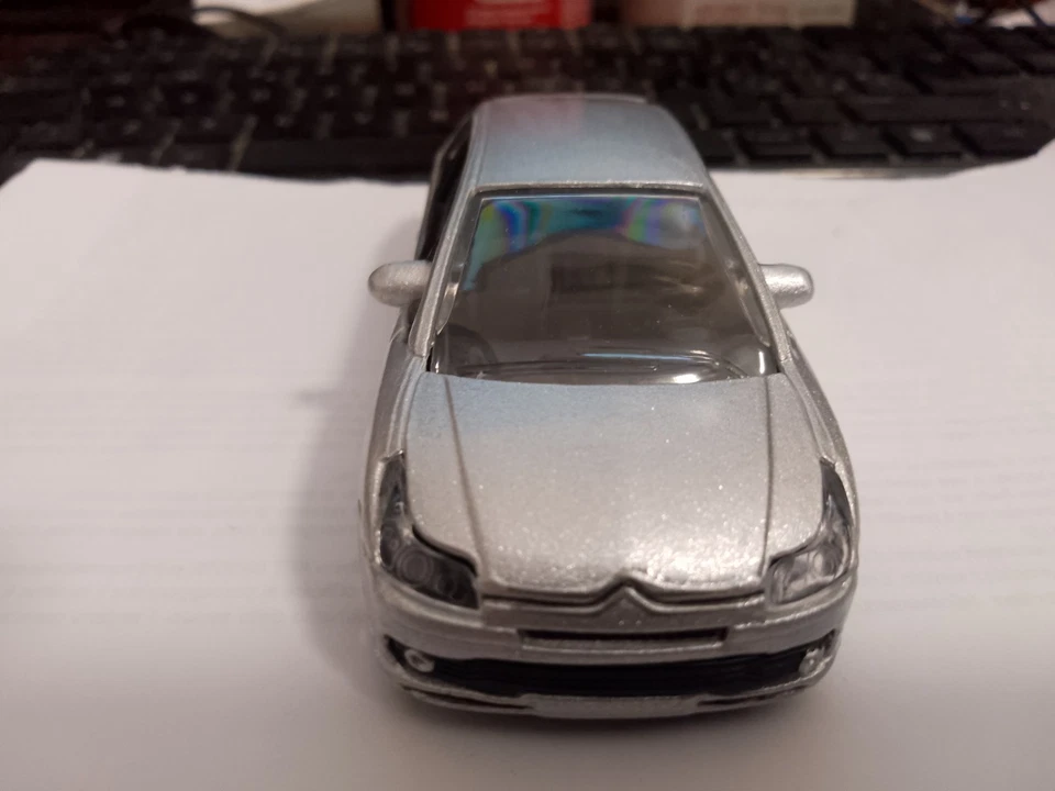 Citroen C4 Burago 1/43 silver made in China - Immagine 2 di 4