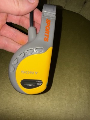 Sony SRF-HM55 Sports Walkman AM/FM Stereo Headphone Radio Vintage