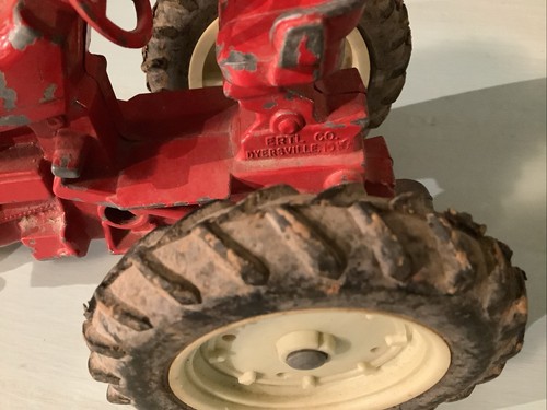 Vintage Ertl International Harvester Diecast Tractor Narrow Front Red USA - Picture 3 of 10
