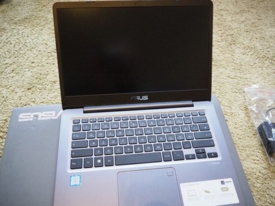 Asus VivoBook S14 S406UA 14 Zoll matt Metall Intel i7-8550U 16GB 256 SSD Win11