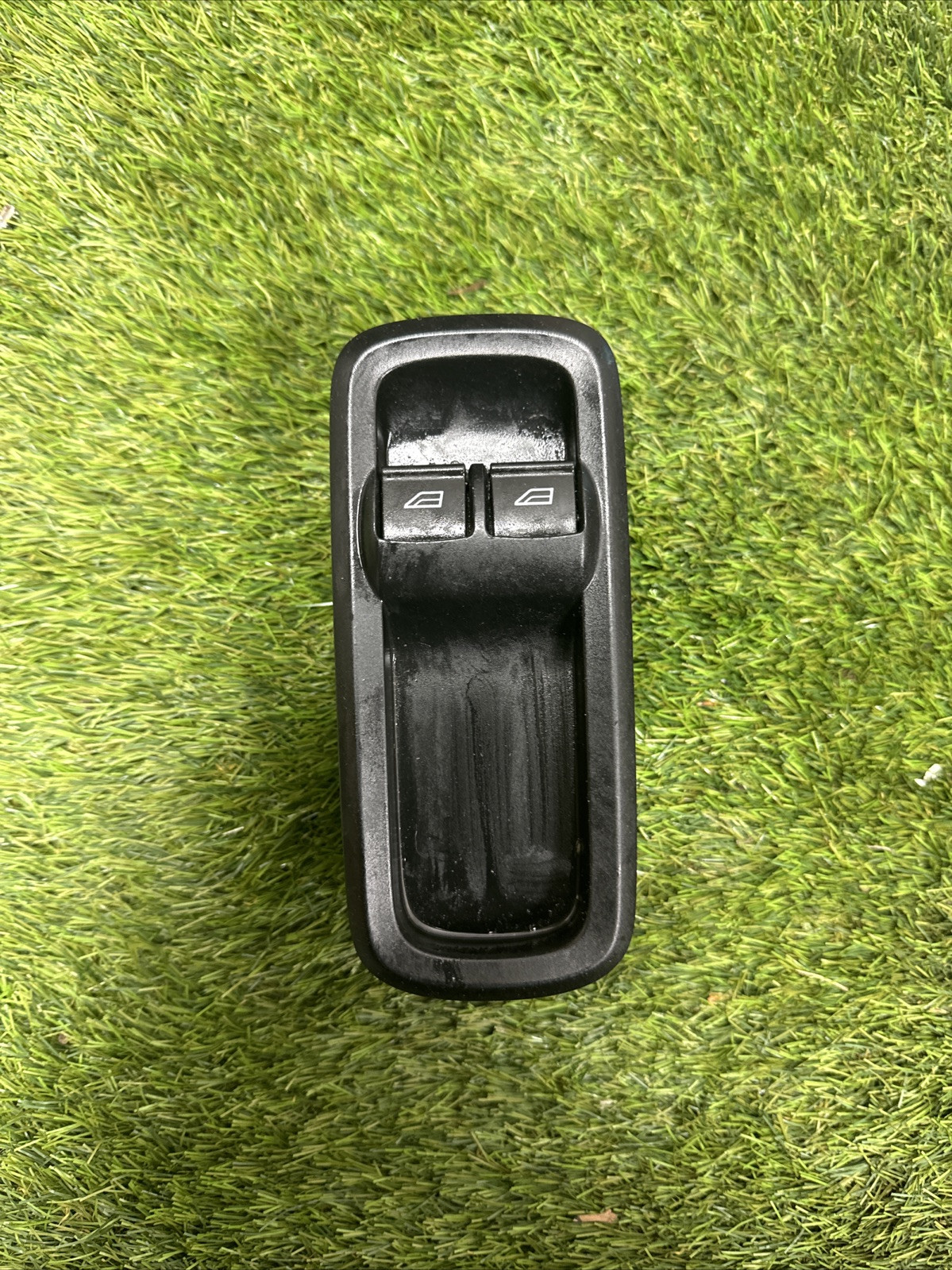 FORD FIESTA WINDOW SWITCH 3 Door Hatchback  08-13