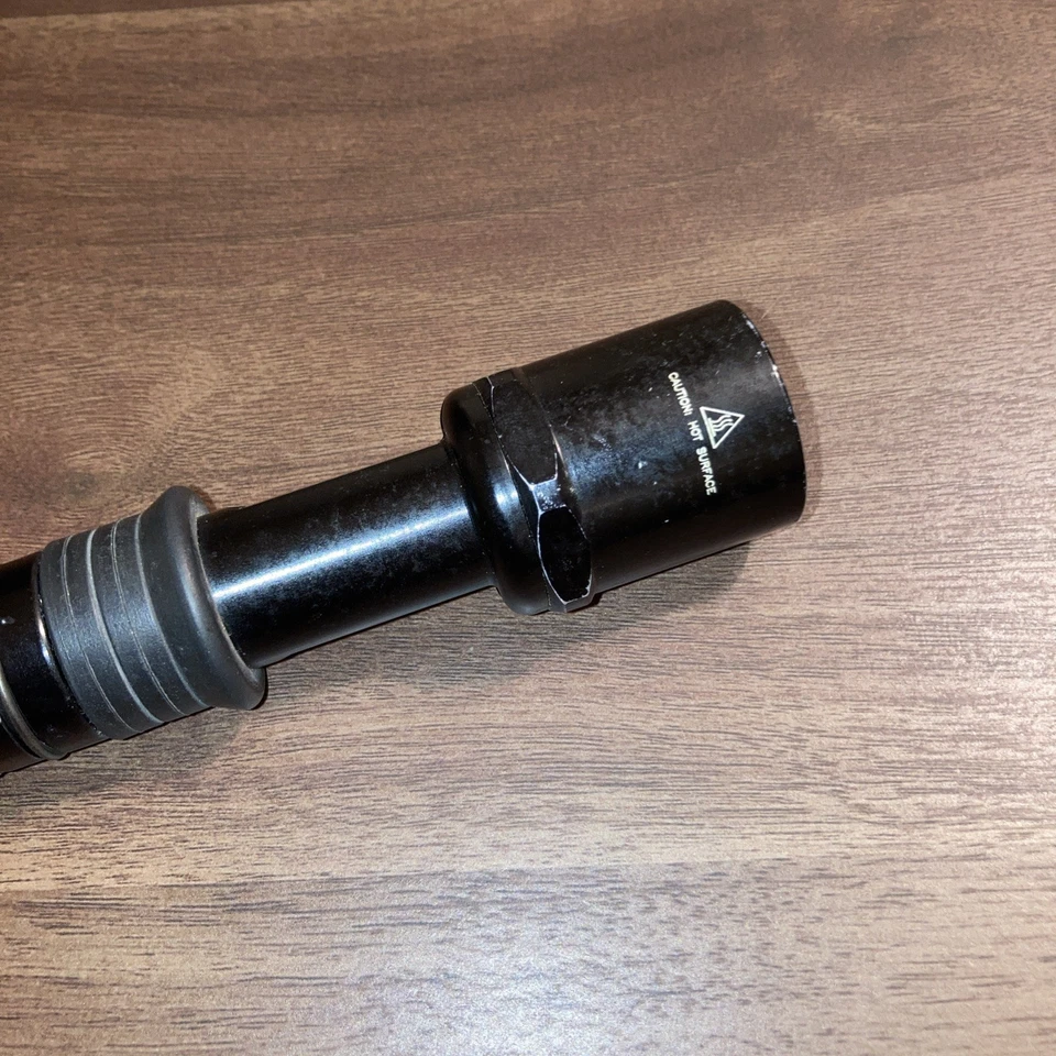 Surefire Z2 Combat Light Non-LED Used Tested - Image 2 of 4