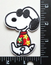⭐SNOOPY ON VACATION SIGHTSEEING CHARACTER IN PEANUTS EMBROIDERED IRON ON PATCH