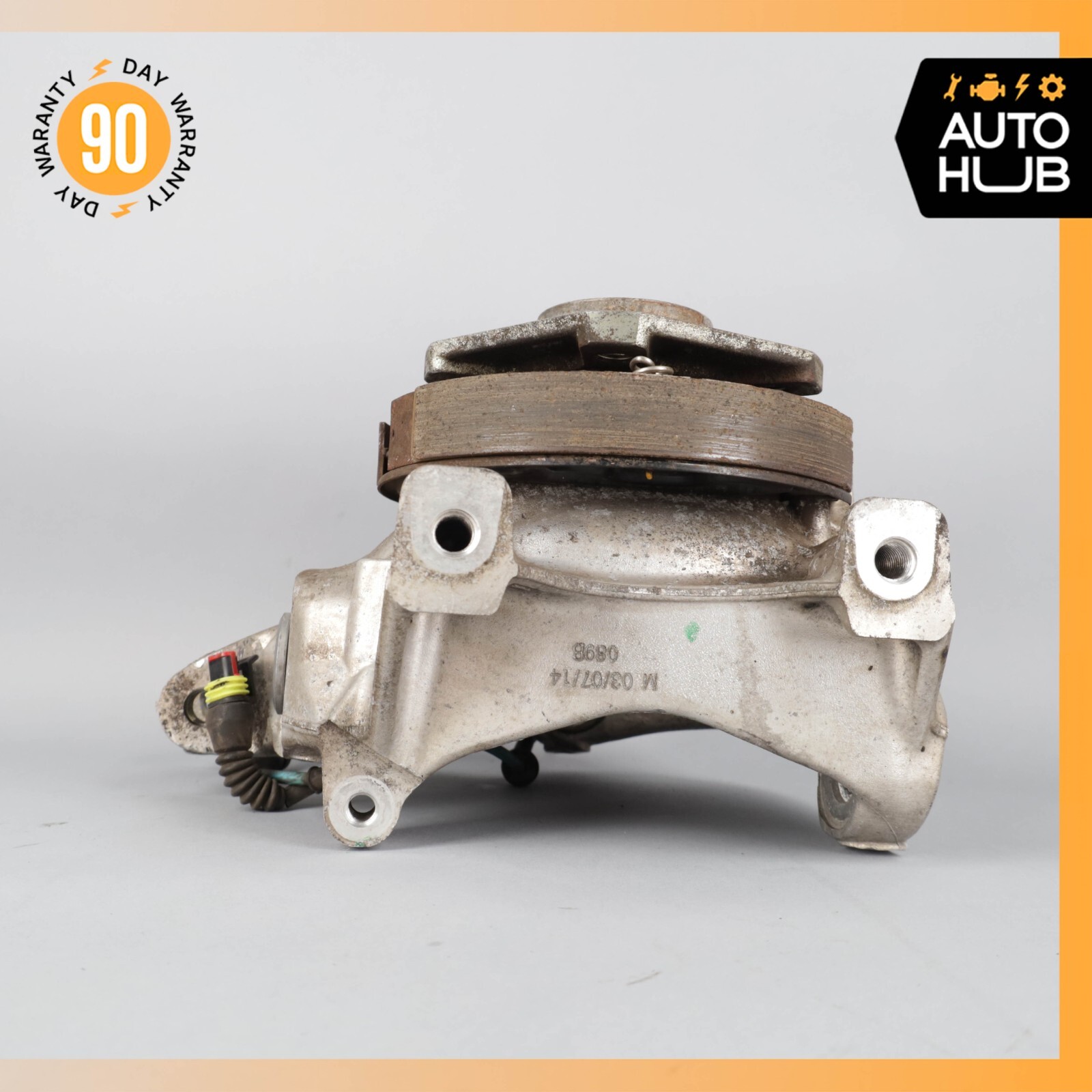 11-19 Maserati GranTurismo S M145 Rear Right Side Spindle Knuckle Hub OEM 29k