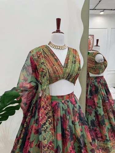 Organza atigrado Indian Look Lehenga Choli con Dupatta verde para mujer/niña - Imagen 4 de 9