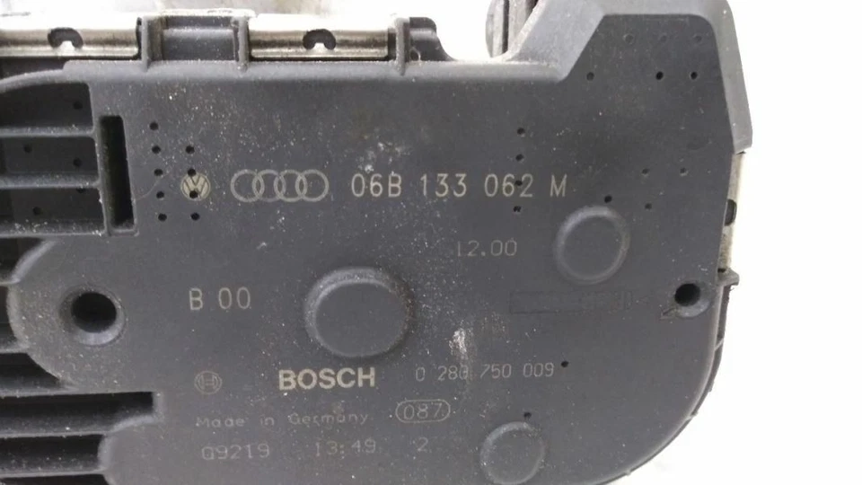 00-06 Audi A4 Quattro carrocería del acelerador Foto 3 de 4