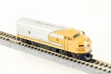 KATO N-Scale #176-2140 EMD F7A AT&SF Yellowbonnet Freight #330 Made in Japan