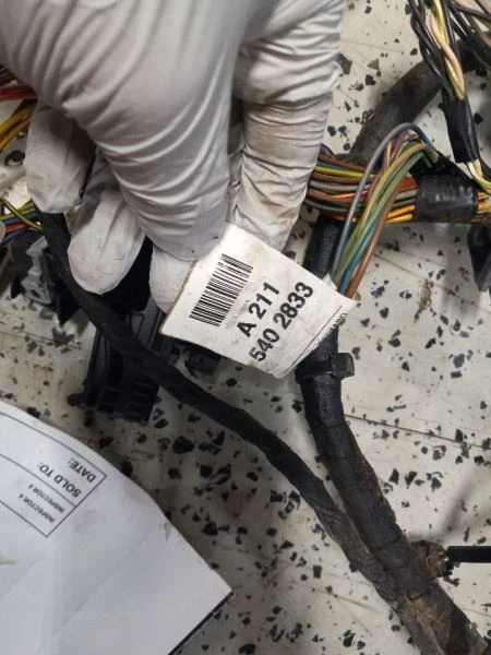 ENGINE WIRE HARNESS FOR MERCEDES-BENZ E320 2001 - 2005 - Image 2 of 4