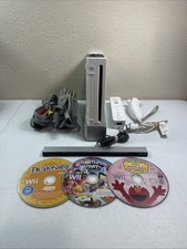 Nintendo Wii White Console System GameCube Compatible Bundle Cleaned Tested