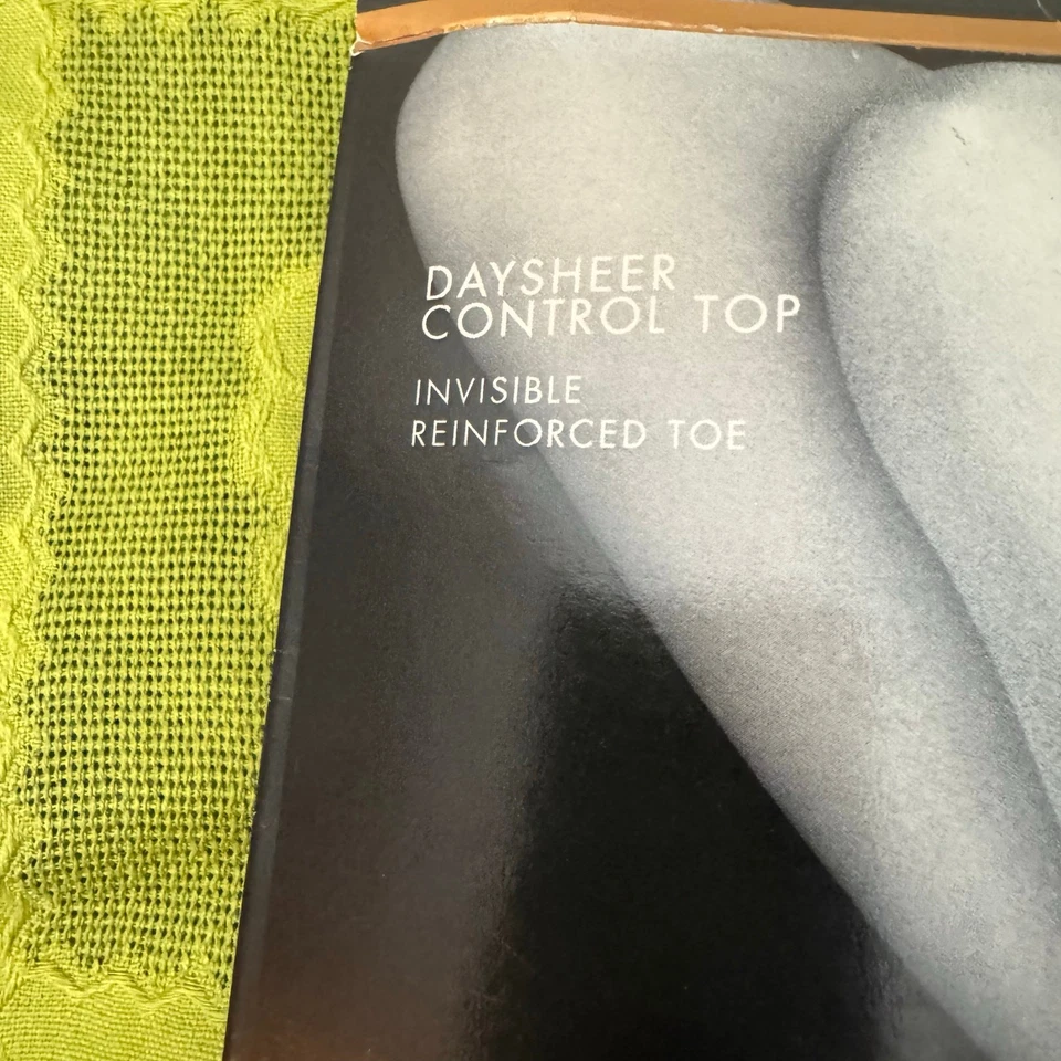 Lane Bryant Daysheer Control Top Pantyhose Black Size C Reinforced Toe NWT NOS - Image 2 of 4